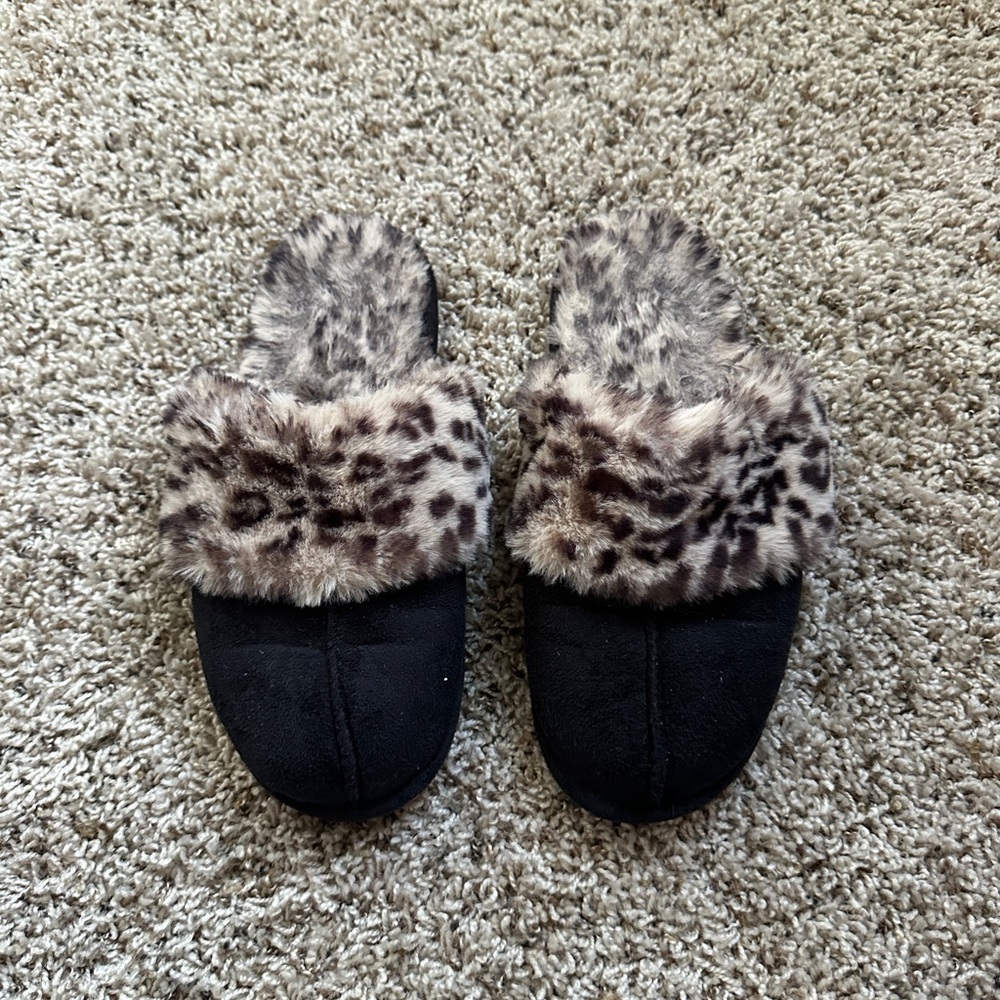 Ann Taylor Black & Leopard Print Slippers Women’s Size M (7–8) Preowned